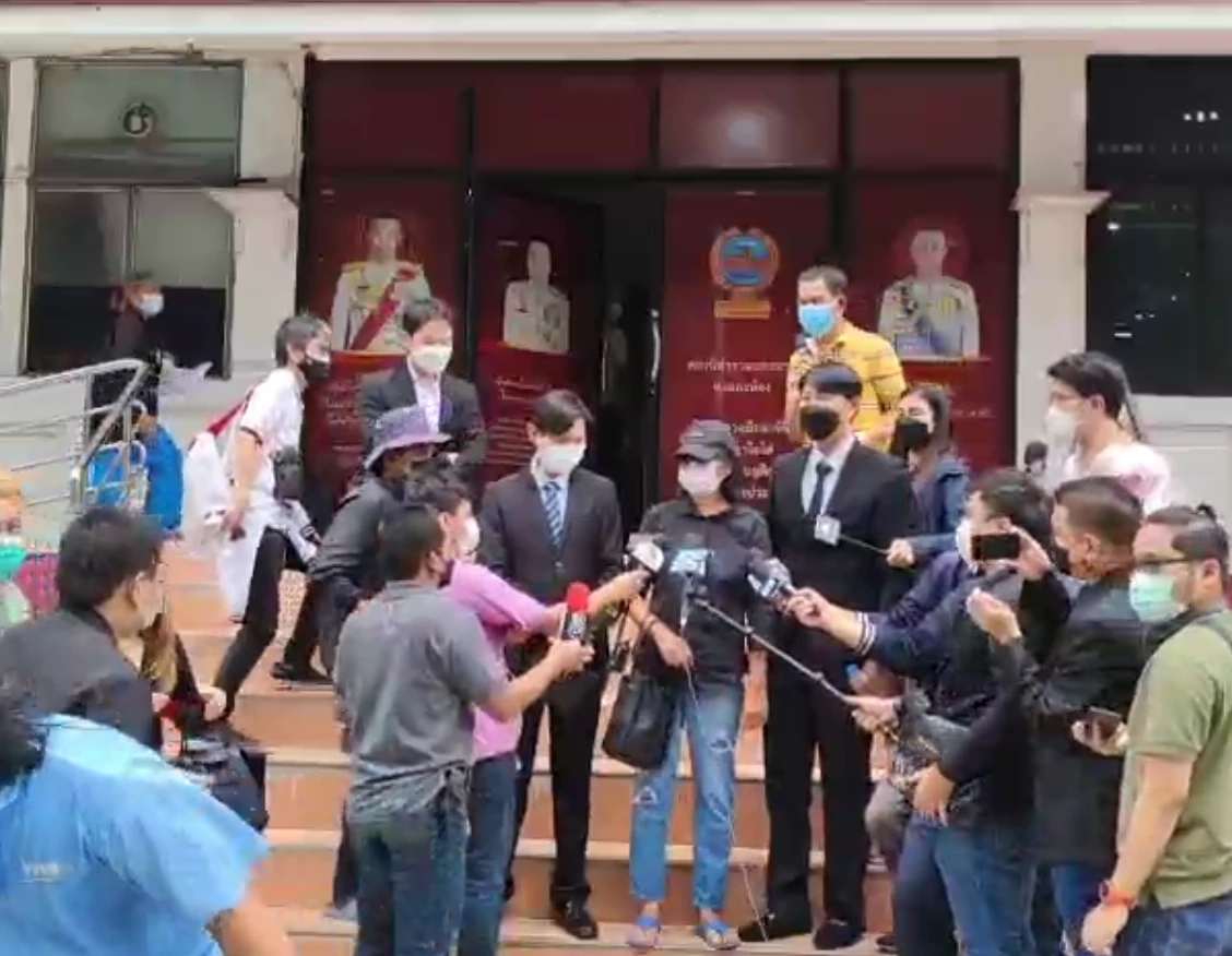 แม่เด็กผู้เสียหาย แจ้งความเอาผิด &quot;หมอฟัน&quot; ดาวติ๊กต๊อก วิดีโอคอลโชว์ช่วยตัวเอง