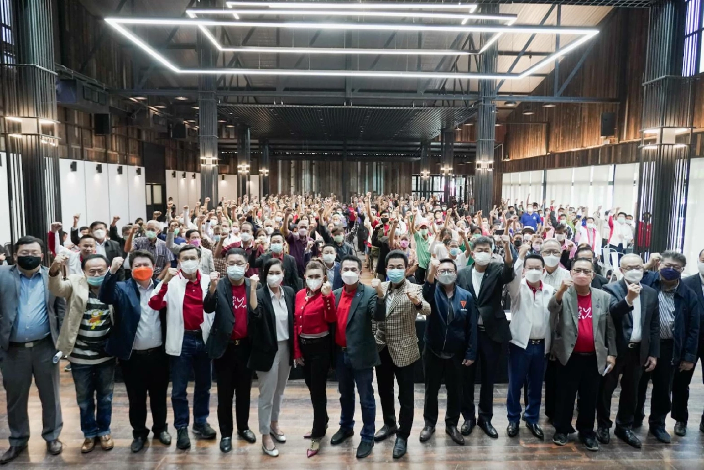 พรรคร่วมฝ่ายค้าน เปิดเวทีจัดหนักรัฐบาล ซัดพอกันทีกับระบอบประยุทธ์