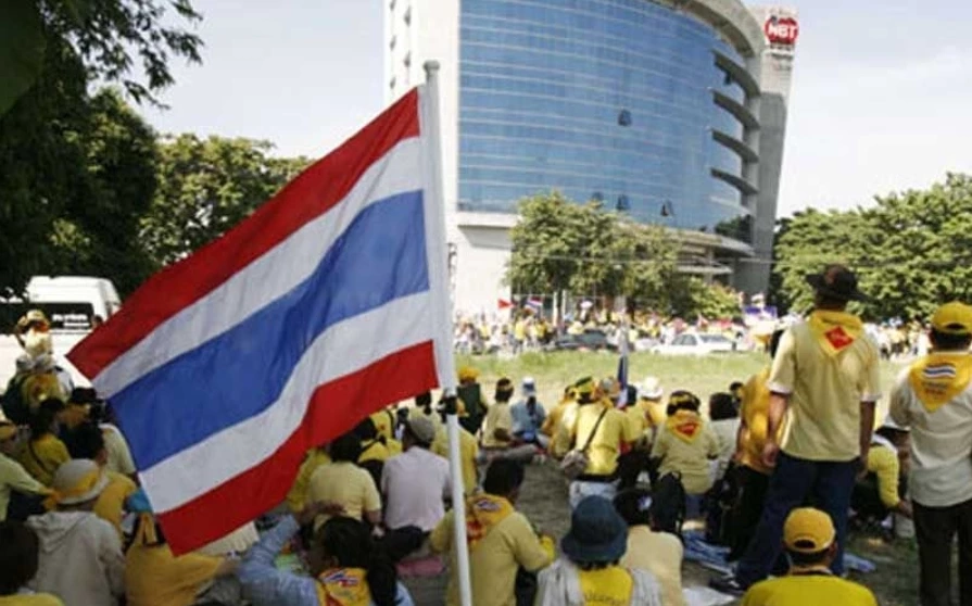 แฟ้มภาพเหตุการณ์กลุ่ม พธม. บุกยึดช่อง NBT