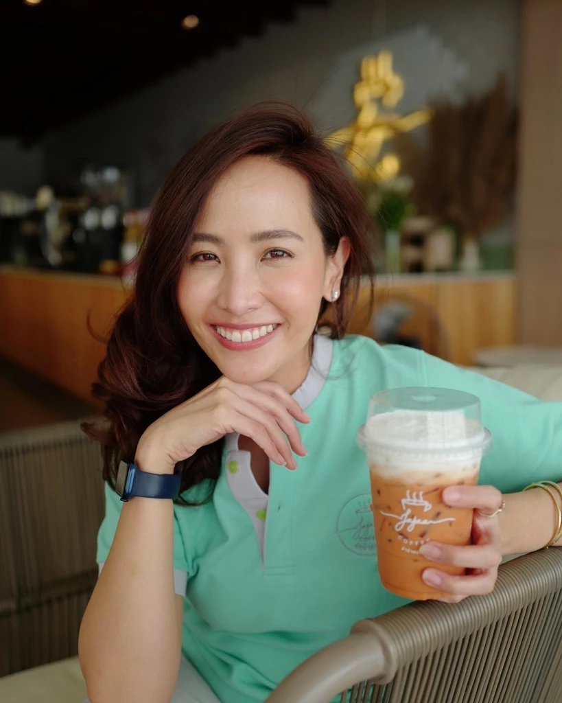 ทำความรู้จัก "จ๊ะจ๋า สุภานัน" สาวสวยหวานใจคนใหม่ "อนุทิน" หลังเปิดตัวทางการ