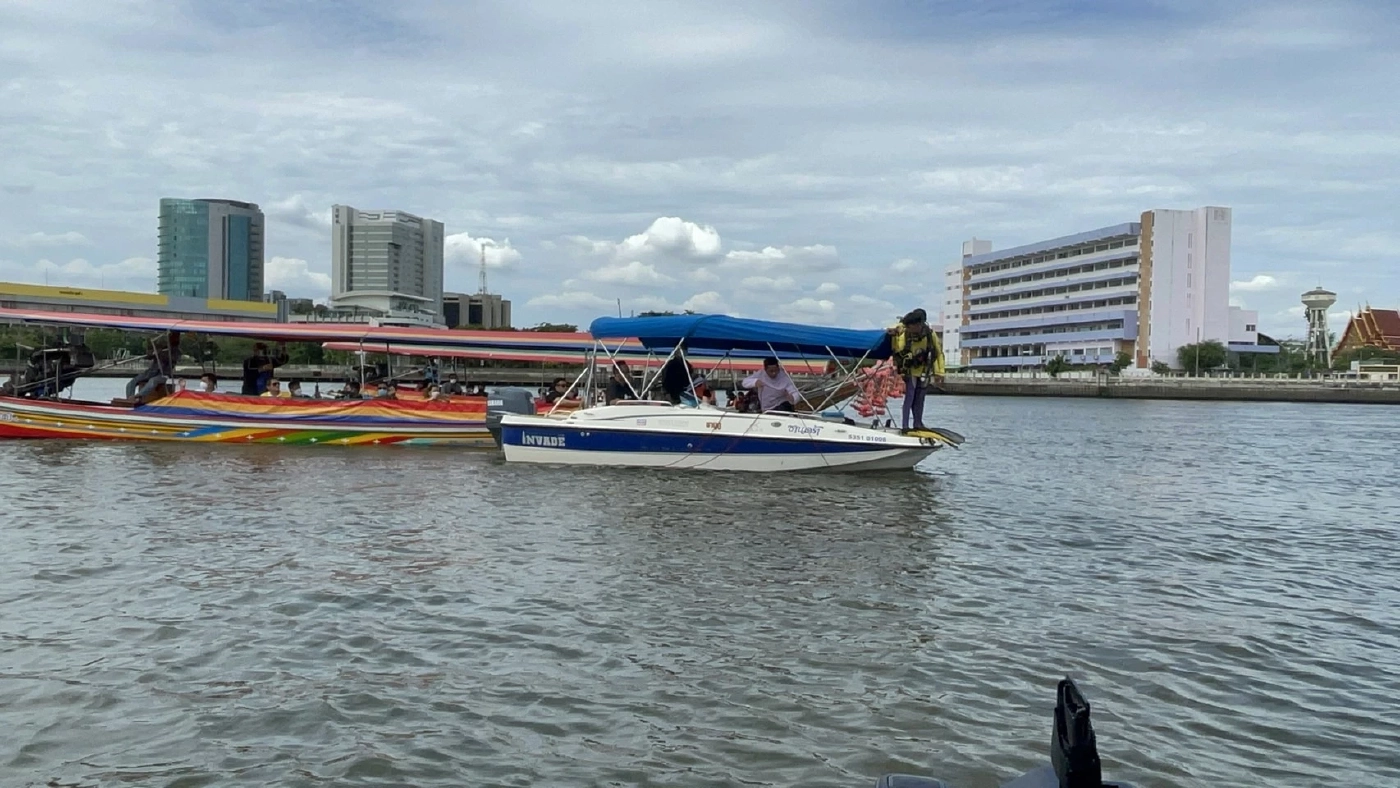 "อัจฉริยะ" นำทีมนักประดาน้ำ งมหาจุด "แตงโม" ตกน้ำ หาหลักฐานมอบดีเอสไอ 