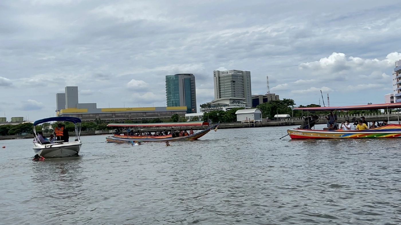 "อัจฉริยะ" นำทีมนักประดาน้ำ งมหาจุด "แตงโม" ตกน้ำ หาหลักฐานมอบดีเอสไอ 