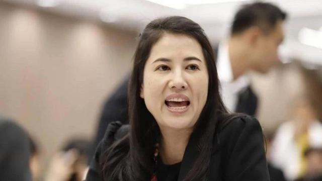 "ปารีณา" ท้า "ชัชชาติ" ลาออกลงแข่งนายกฯ เชื่อสู้ "ลุงตู่" ไม่ได้