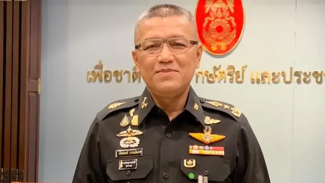 พลเอก สันติพงศ์ ธรรมปิยะ เสนาธิการทหารบก ในฐานะเลขาธิการ กอ.รมน. 