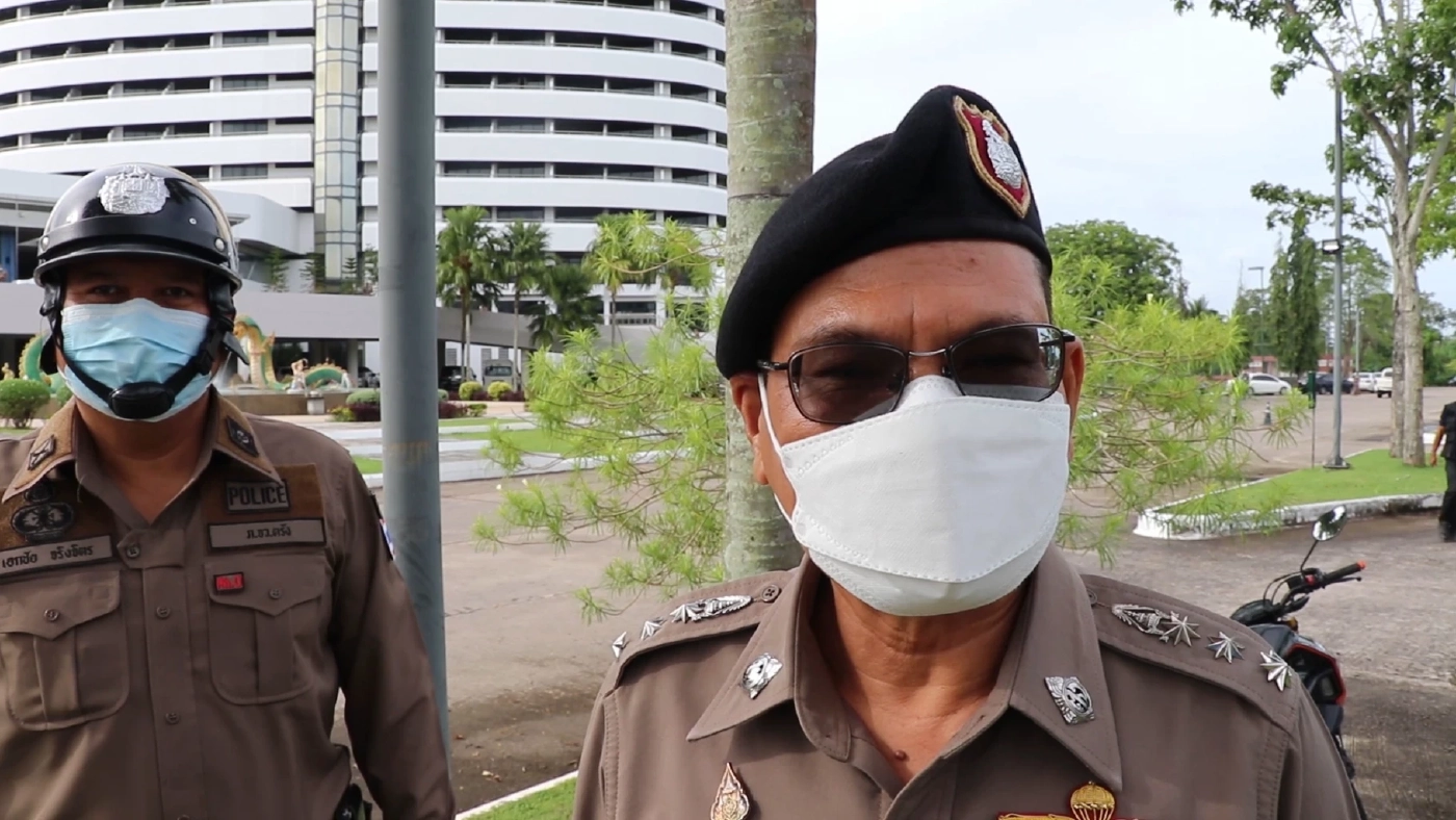 ออกหมายจับมือยืงกลางร้านกาแฟ