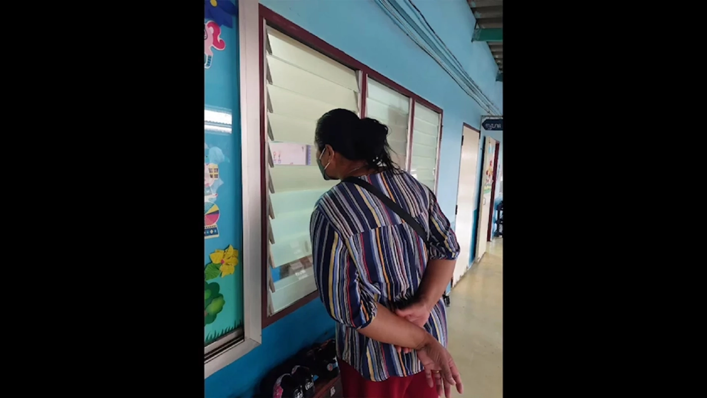 เอ็นดูผู้ปกครองแอบส่องลูกเปิดเทอมวันแรก