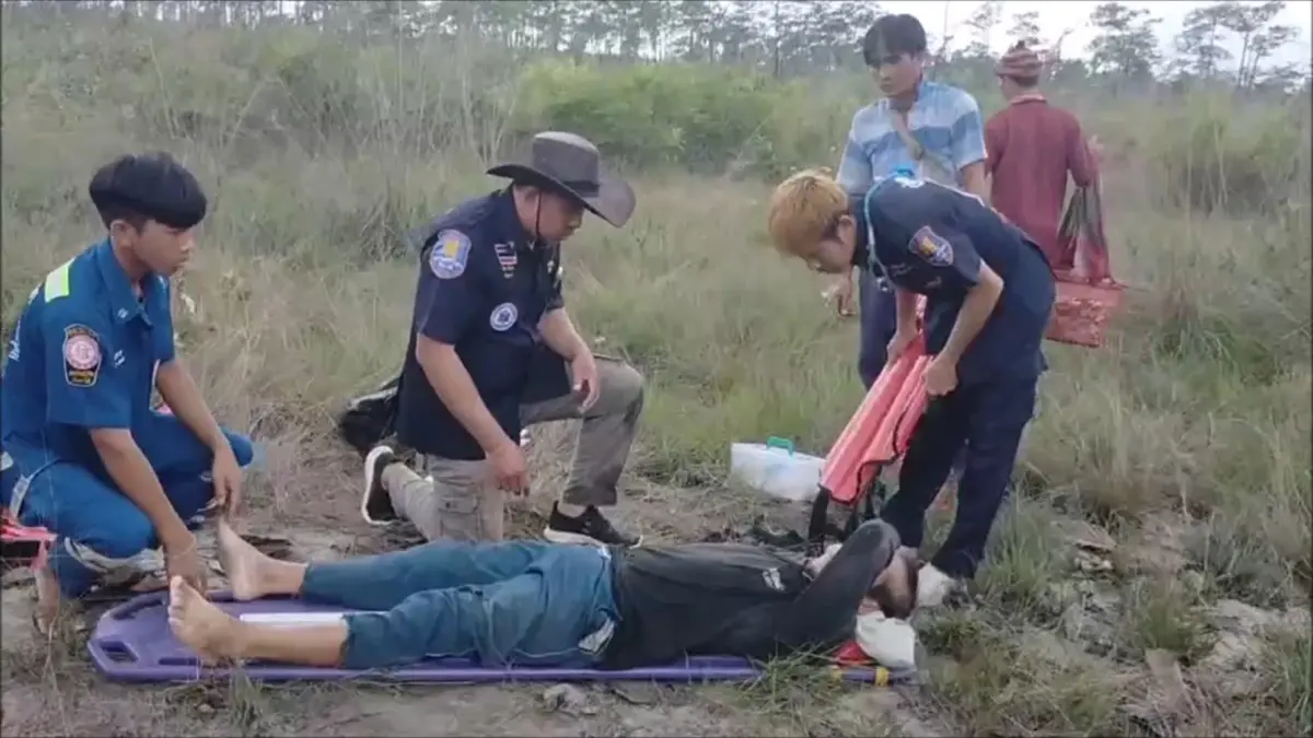 ช้างป่าภูวัวดุเหยียบชาวบ้านขึ้นภูหาเห็ดป่าสาหัส