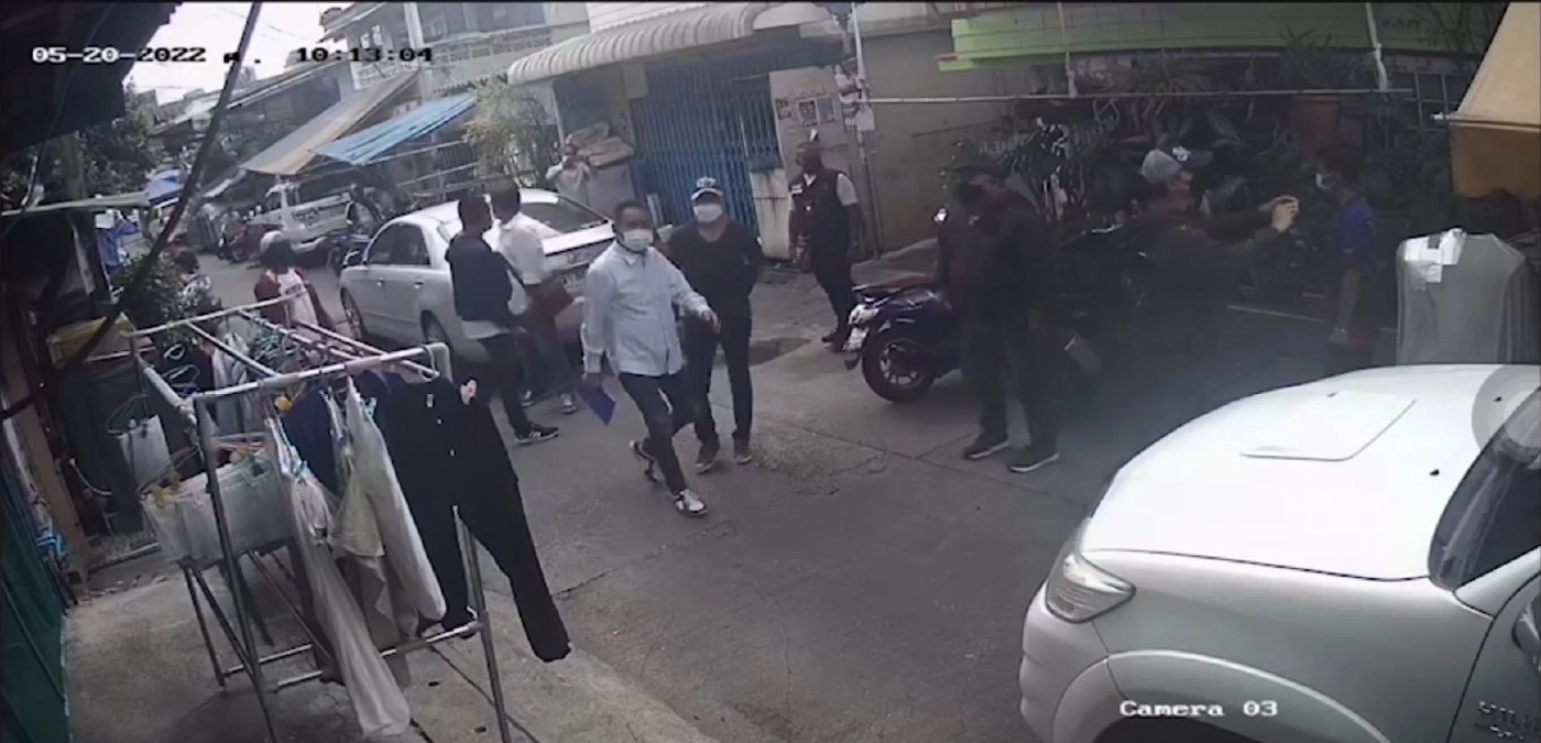 ผู้นำชุมชนคลองเตย ร้องตร.ถูกชายฉกรรจ์บุกบ้าน อ้างรณรงค์เลือกตั้ง