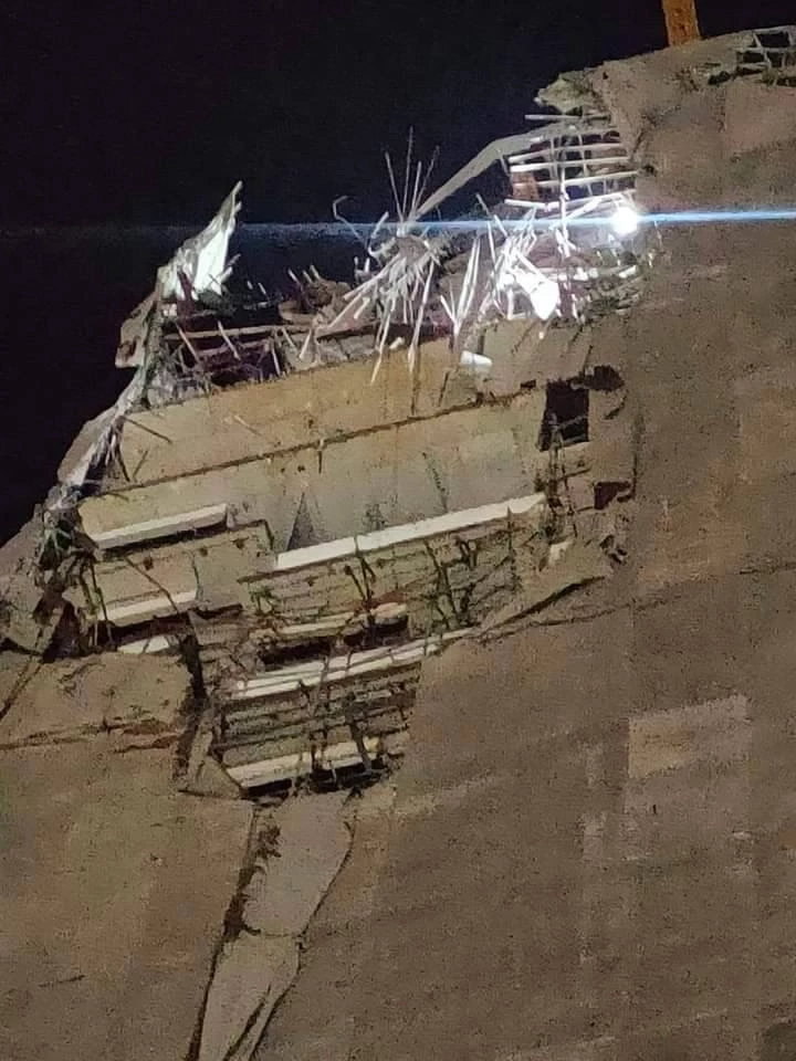 อุบัติเหตุโครงสร้างอาคารคอนโดมิเนียมสูง 27 ชั้น ทรุดตัว จนมีผู้เสียชีวิต 