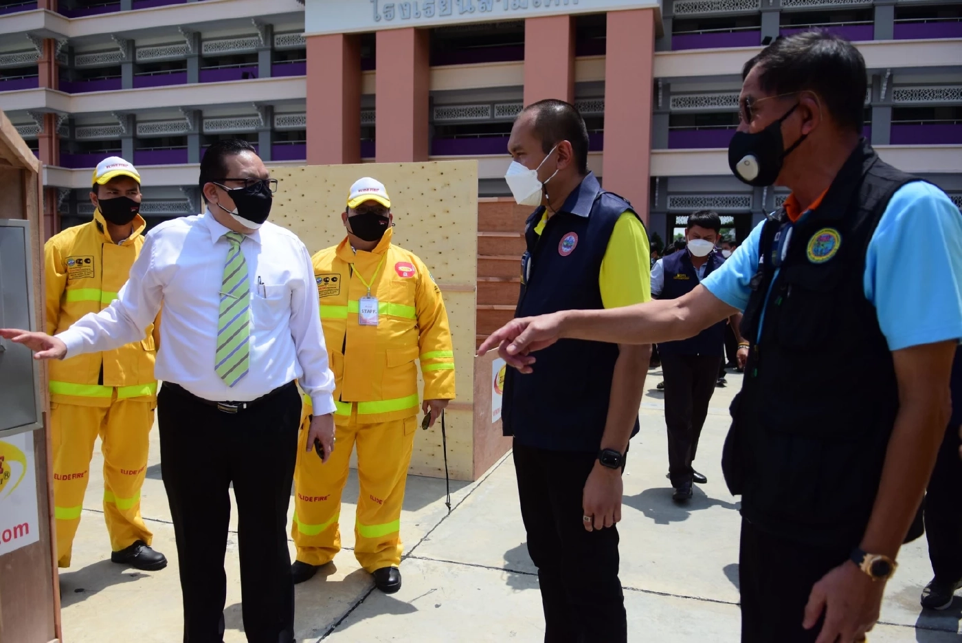 “บิ๊กแจ๊ส” ปลื้มลูกบอลดับเพลิง สิ่งประดิษฐ์นวัตกรรมฝีมือคนไทย