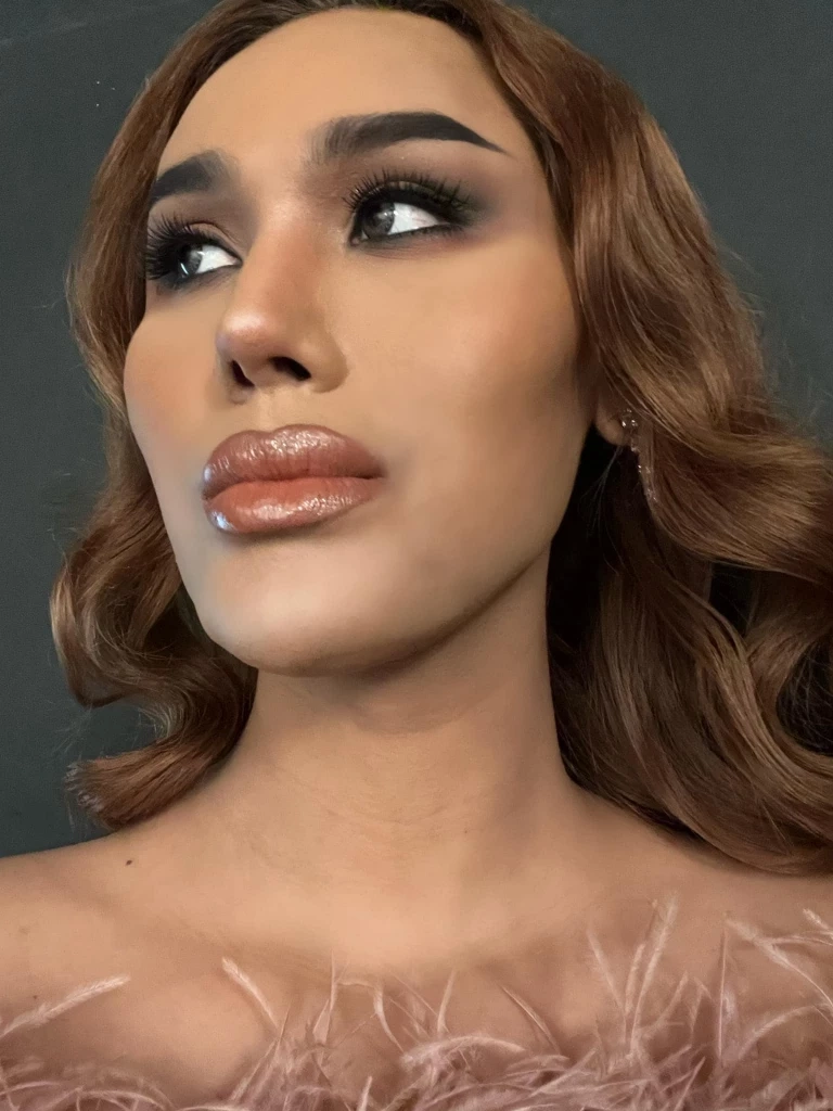 “ทนายอาคม” ยัน “แอนนา” ไม่คิดหนีคดี กลับถึงไทย วันที่ 2 มิ.ย. นี้