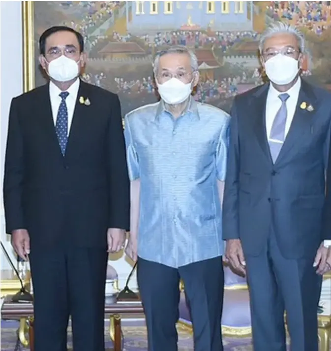 บิ๊กตู่ เทเดินทางเซอร์ไพรส์เยาวชนคนรุ่นใหม่ หวั่นดราม่าหลังดอนติดโควิด