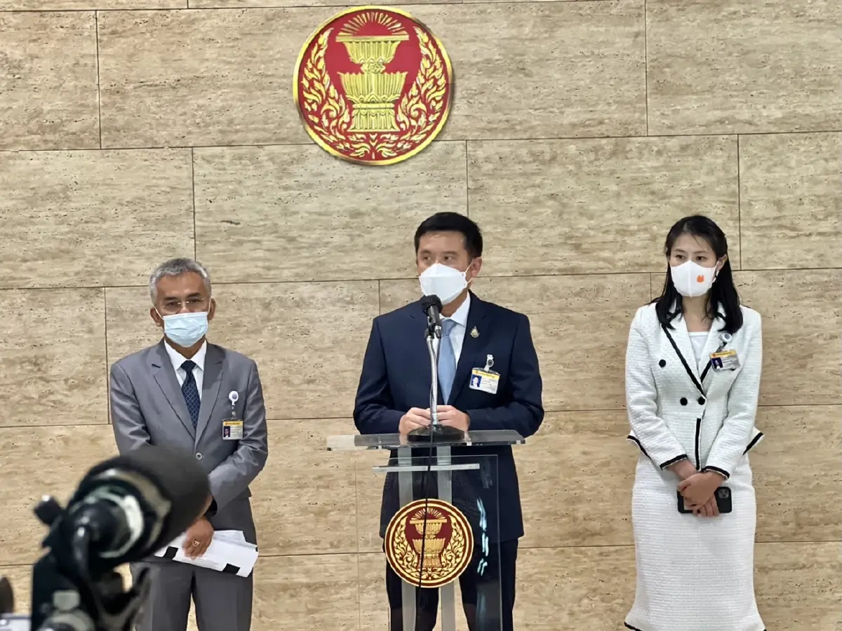 "ชัยวุฒิ"ปัดตอบชื่อ"บิ๊กตู่"ยังขายได้หรือไม่ จ่อปรับพปชร.สู้เลือกตั้ง