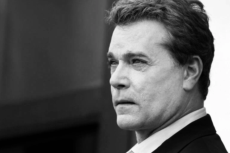 เรย์ ลีอ็อตต้า นักแสดงคนดัง จาก Goodfellas สุดยอดหนังมาเฟีย เสียชีวิตแล้ว