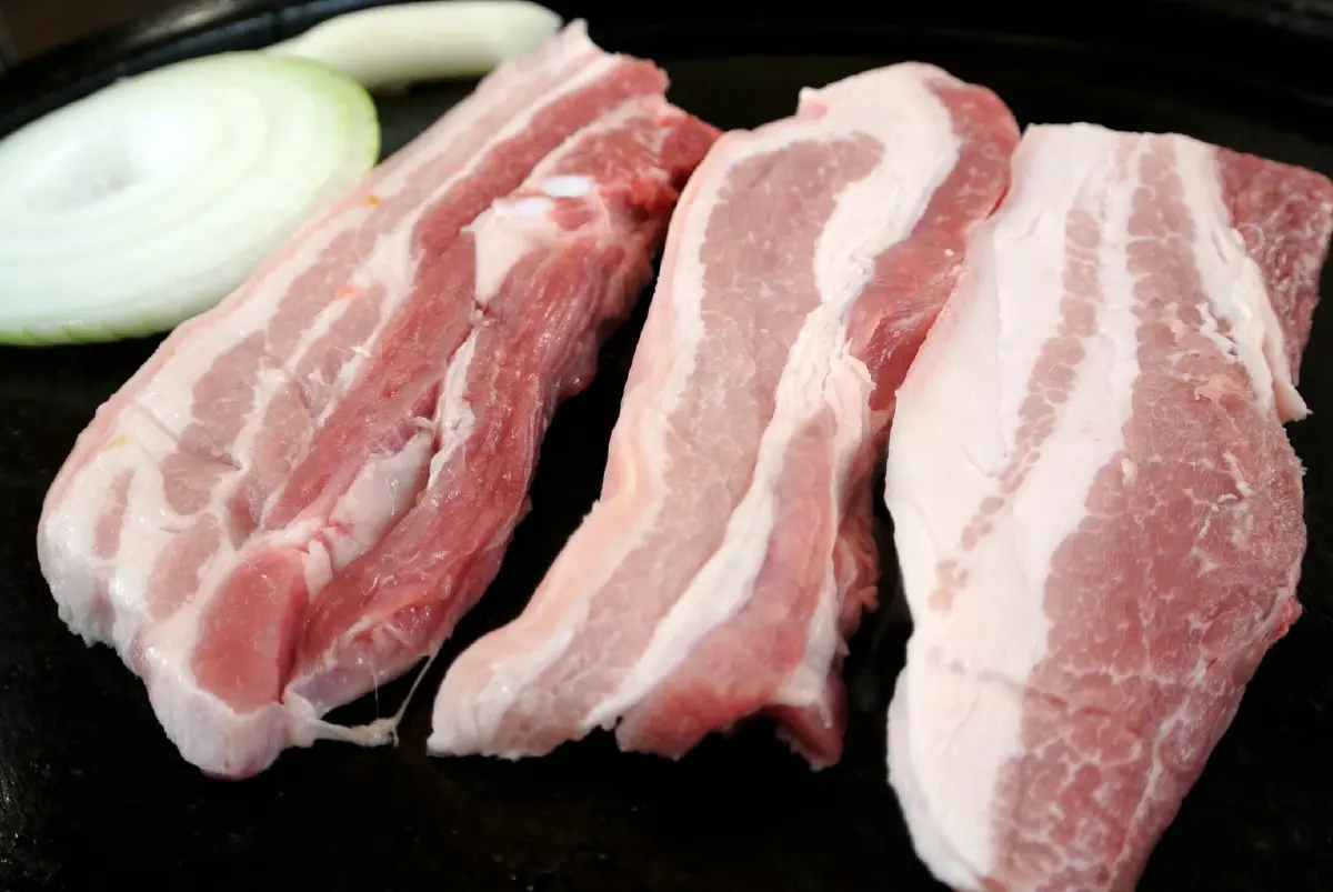 เตือนเปิบพิสดาร "ซาซิมิหมูดิบ" เสี่ยงโรคไข้หูดับ ย้ำปลอดภัยต้องปรุงสุก