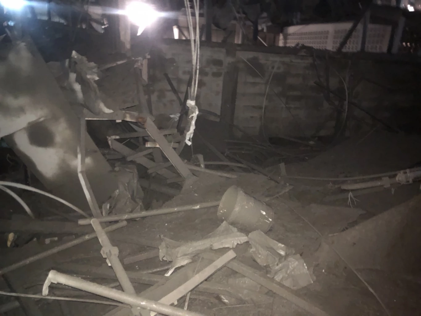 อุบัติเหตุโครงสร้างอาคารคอนโดมิเนียมสูง 27 ชั้น ทรุดตัว จนมีผู้เสียชีวิต 