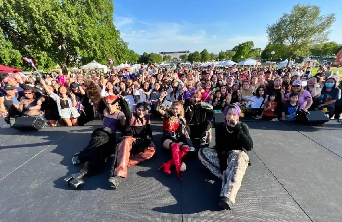 4MIX - ยีนส์ ปพิชญา จัดเต็มโชว์บนเวที Minnesota Songkran Festival  ที่อเมริกา