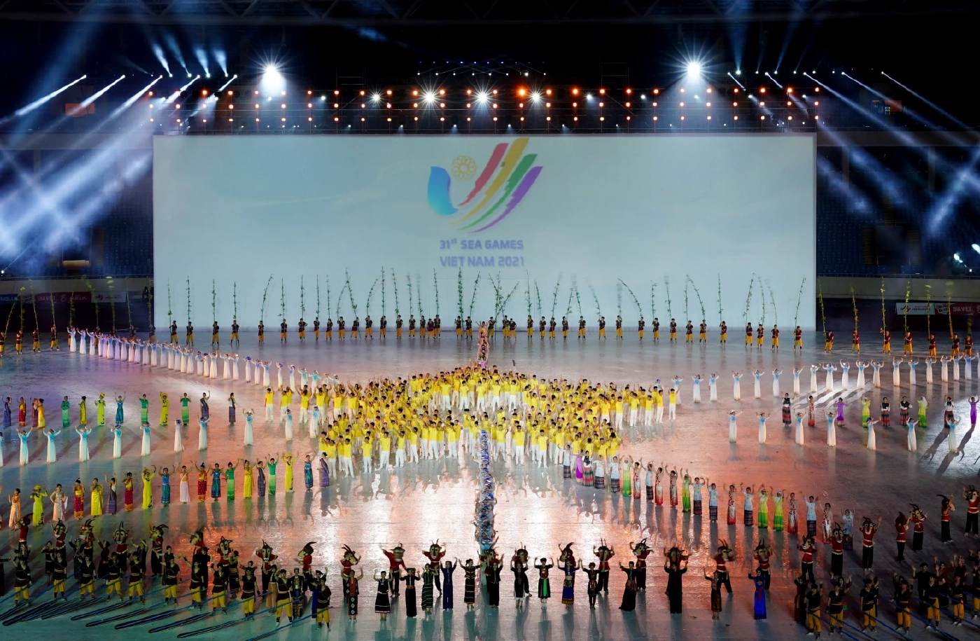 ประมวลภาพพิธีเปิด "ซีเกมส์ 2021" เวียดนามจัดการแสดงสุดประทับใจ