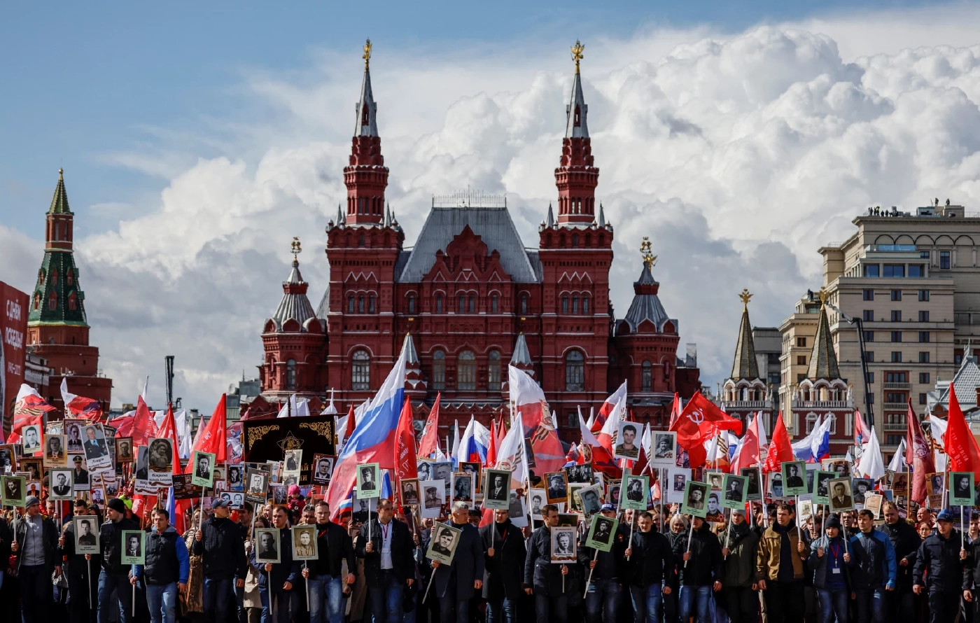 ผู้นำรัสเซียร่วมสวนสนามวันแห่งชัยชนะ