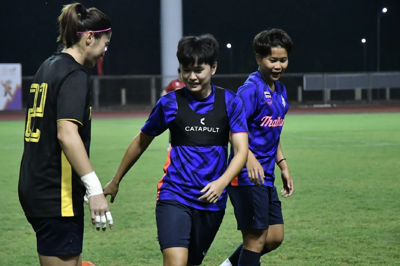 เชียร์ "ชบาแก้ว" ดวลเมียนมาค่ำนี้ "มิโยะ"เผยพร้อมเต็มที่