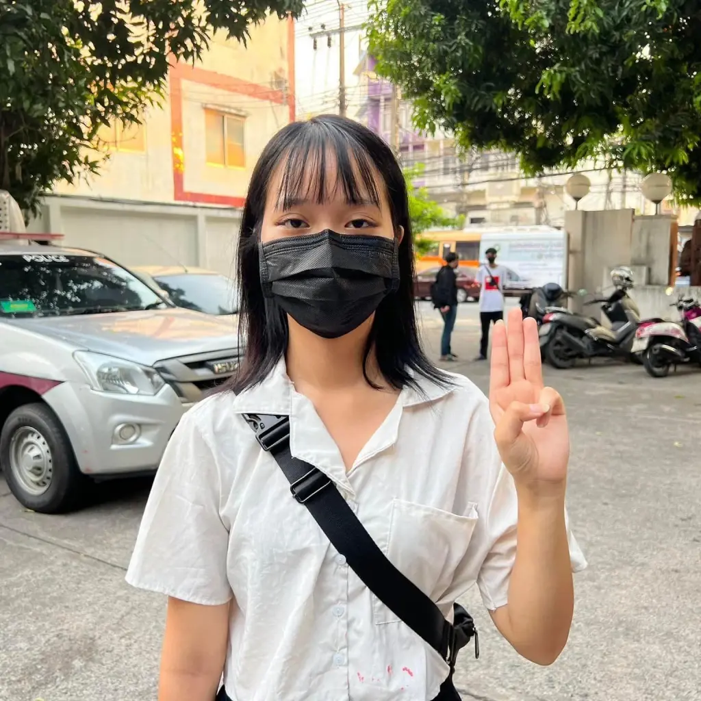 นางสาวทานตะวัน ตัวตุลานนท์ นักเคลื่อนไหวอิสระ 