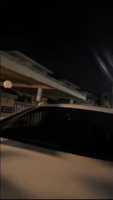 เดือด! "หญิงหัวร้อน" ฉุนทวงเงินพ่อค้าไม้ด่าง ก่อนชักปืนไล่ยิงหวิดดับ