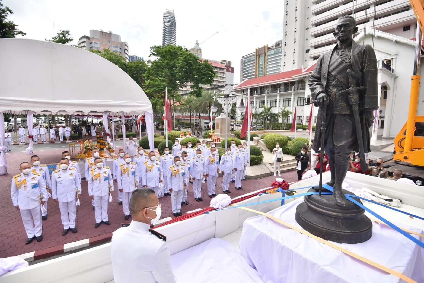 ตร.บวงสรวงอัญเชิญ “พระบรมราชานุสาวรีย์ ร.4” เพื่อบูรณะ