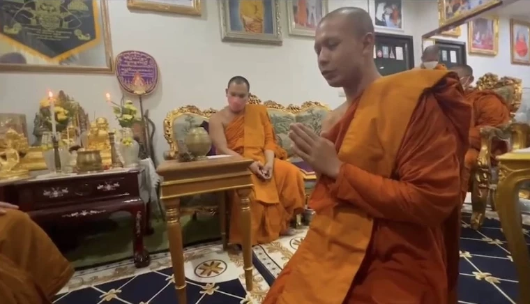 พระพงศกร จันทร์แก้ว หรือ "หลวงพี่กาโตะ" ลาสิกขา