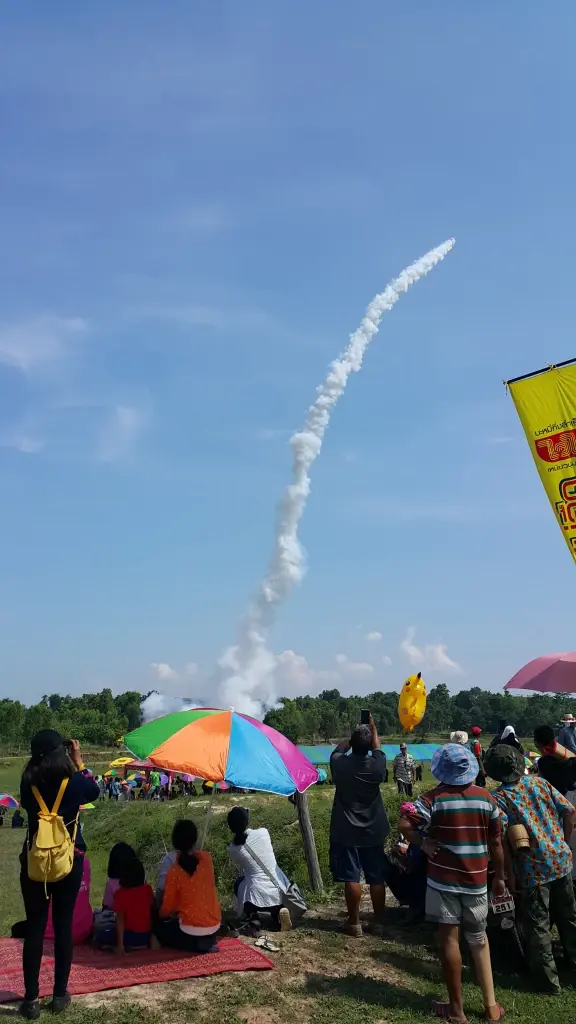 ห่วงงานบุญเริ่มละเลยป้องกัน"โควิด" เผย มั่วสุมหนักดื่มสุรา การพนันพรึ่บ