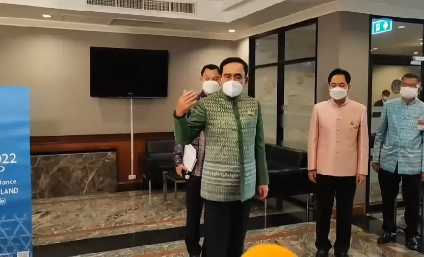 พล.อ.ประยุทธ์ จันทร์โอชา นายกรัฐมนตรี และ รมว.กลาโหม 