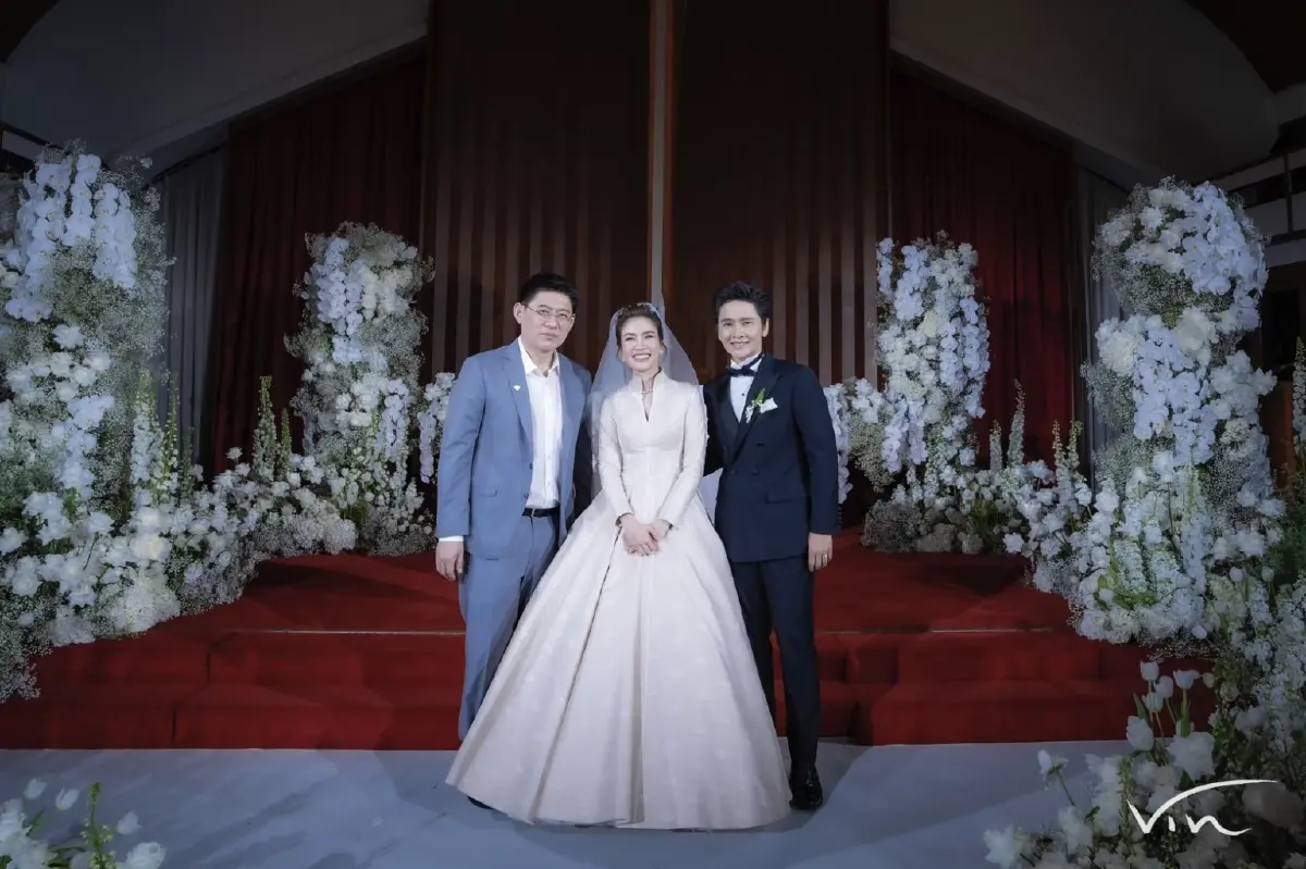 ประมวลภาพสุดประทับใจ โต๋ –ไบรท์ จูงมือวิวาห์หวานในแบบเรียบง่าย