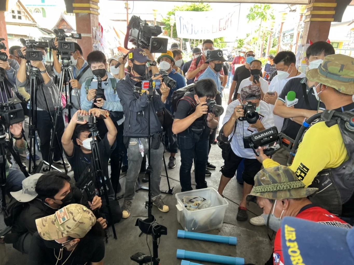 "อัจฉริยะ" นำทีมนักประดาน้ำ งมหาจุด "แตงโม" ตกน้ำ หาหลักฐานมอบดีเอสไอ 