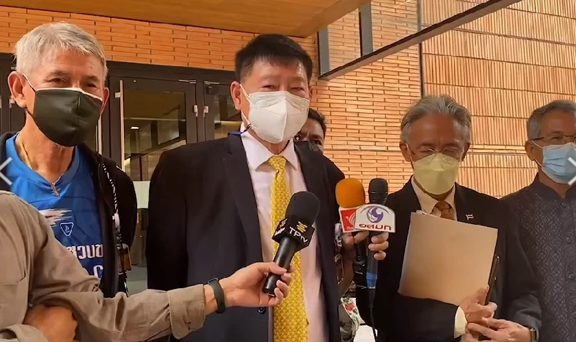 คณะ สว.นำสื่อชมสโมสรรัฐสภาในอาคารรัฐสภาแห่งใหม่