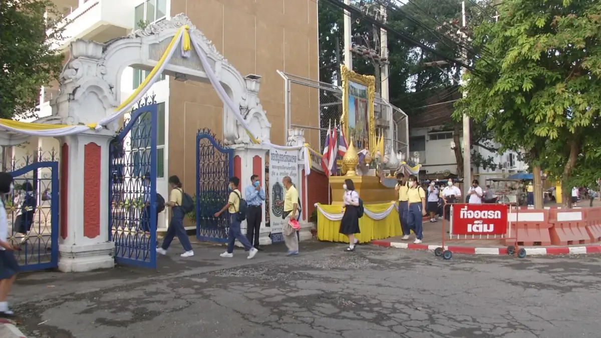โรงเรียนญ.ส.ปลื้ม On-Site วันแรกมาครบ 3,700 คนวัคซีน 100%
