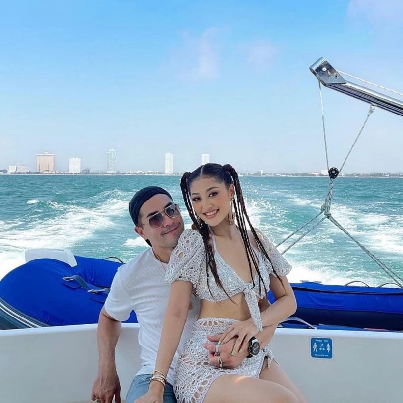 “มิ้วกี้” สุดทนปล่อยภาพ “แดนนี่” อดีตสามีกับสาวใหม่ ลั่น! มาเซ็นใบหย่าให้จบ