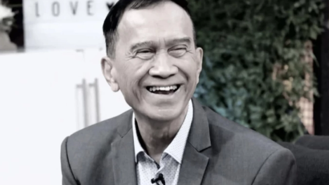 นายเศรษฐา ศิระฉายา หรือ อาต้อย ศิลปินแห่งชาติ