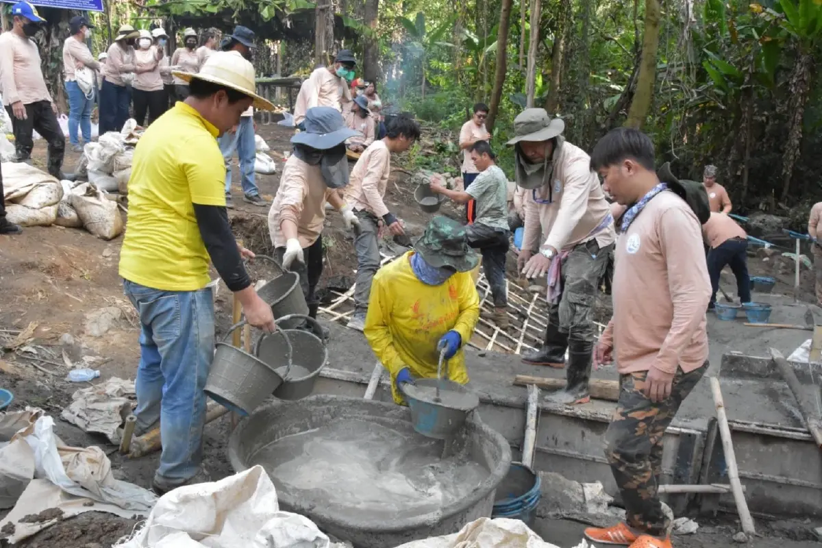 กทท. ร่วมใจสร้างและส่งมอบฝาย สานต่อโครงการ “ฅน...เก็บน้ำให้แผ่นดิน” ปีที่ 6