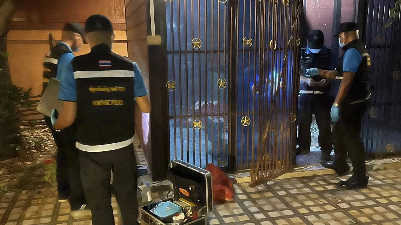 หนุ่มลิทัวเนีย สังหารซ่อนศพสาวสองบุรีรัมย์ ถึงสภ.ปราสาท พร้อมสอบสวนวันนี้