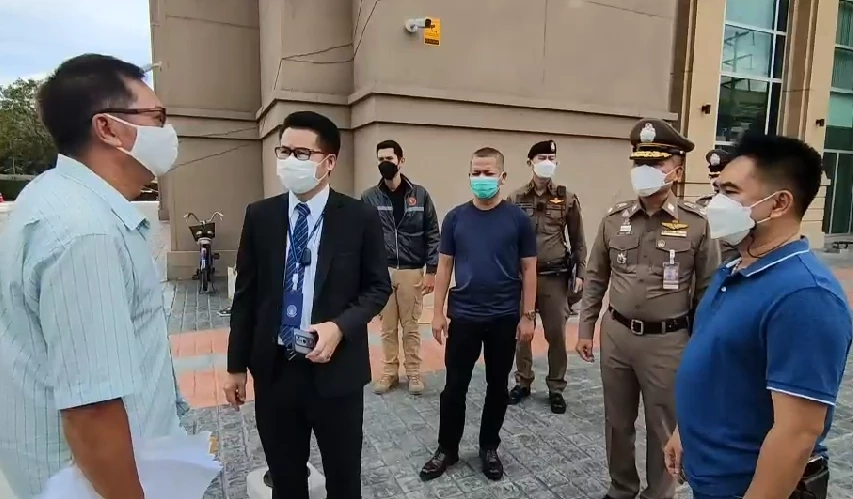 ม็อบร้อง ก.ยุติธรรม สอบกรณีใบปอ ผักบุ้ง ถูกคุกคามในเรือนจำ