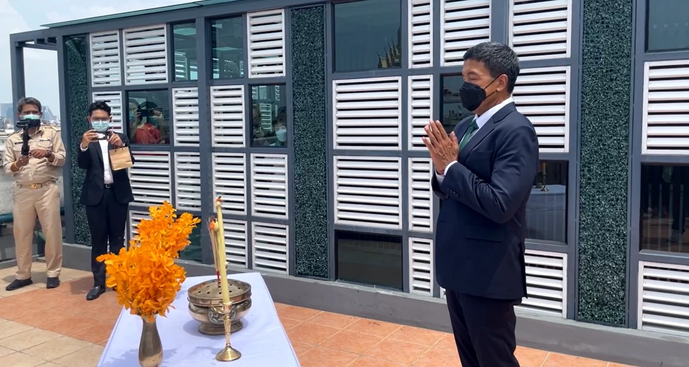 "ชัชชาติ" เข้ารับตำแหน่งผู้ว่าราชการกรุงเทพมหานคร คนที่ 17 อย่างเป็นทางการ