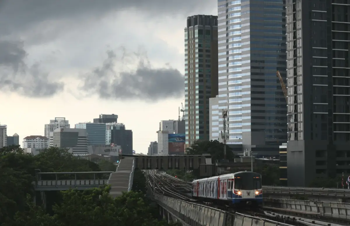 "กรมอุตุฯ" ประกาศฉ.5 เตือน 41 จังหวัด รับมือฝนตกหนัก ระวังน้ำท่วมฉับพลัน
