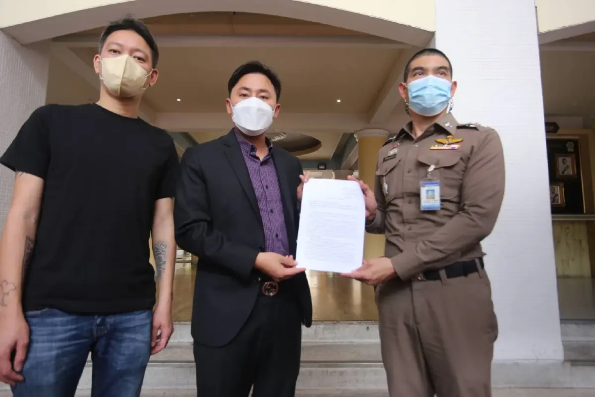 จิน และ ทนายตั้ม ร้อง บช.น. ขอรวมคดีหมิ่นประมาท แซน และกระติก