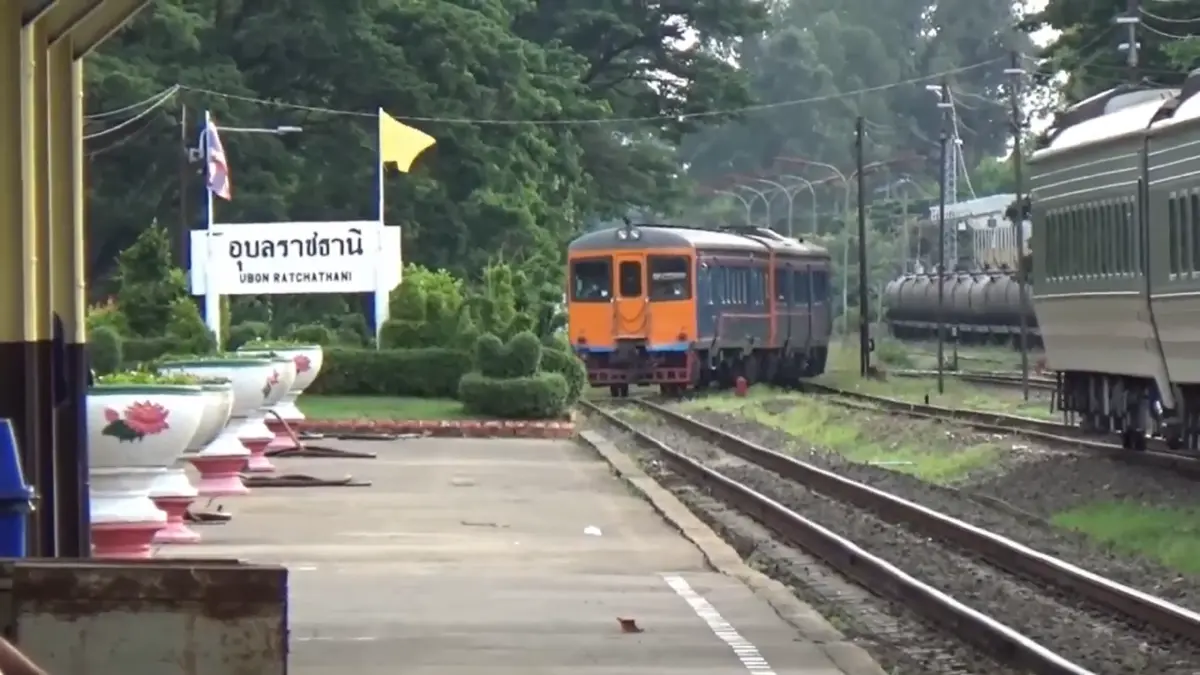 คนแห่ใช้รถไฟเพิ่มร้อยละ 20 ค่าตั๋วถูก แม้น้ำมันมีราคาแพง