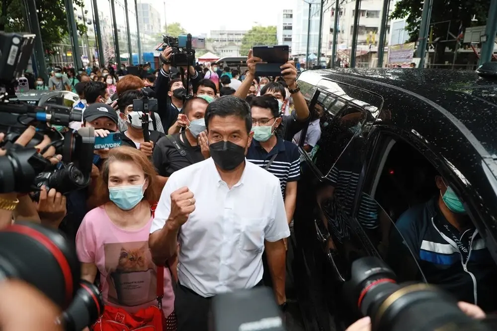 “ชัชชาติ” ยันไม่ได้ “Over PR” แค่สื่อสารกับประชาชนให้เห็นการทำงานของกทม.