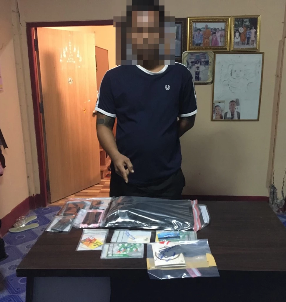 แฟ้มภาพ นายสมพร สิงห์ห่วง ผู้ต้องหาแฮกเกอร์ที่ถูกจับกุมหลายครั้ง