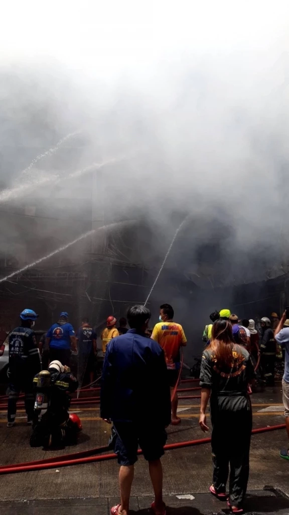 “ชัชชาติ” รับไฟไหม้สำเพ็ง บทเรียนราคาแพง เร่ง “การไฟฟ้า” นำสายไฟลงดิน