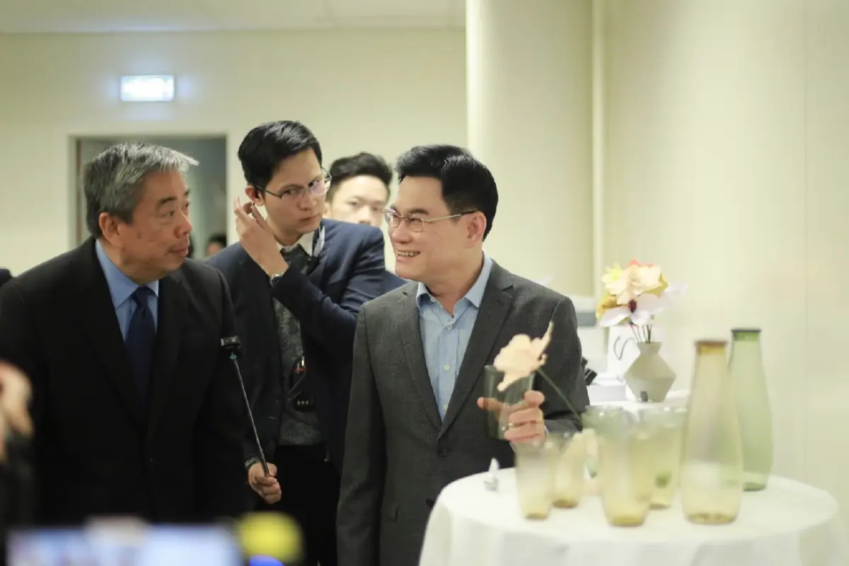 “จุรินทร์” นำทีมบุกตลาดไอซ์แลนด์ ถก 7 ผู้นำเข้า ลุยขายตรงสินค้าแบรนด์ไทย