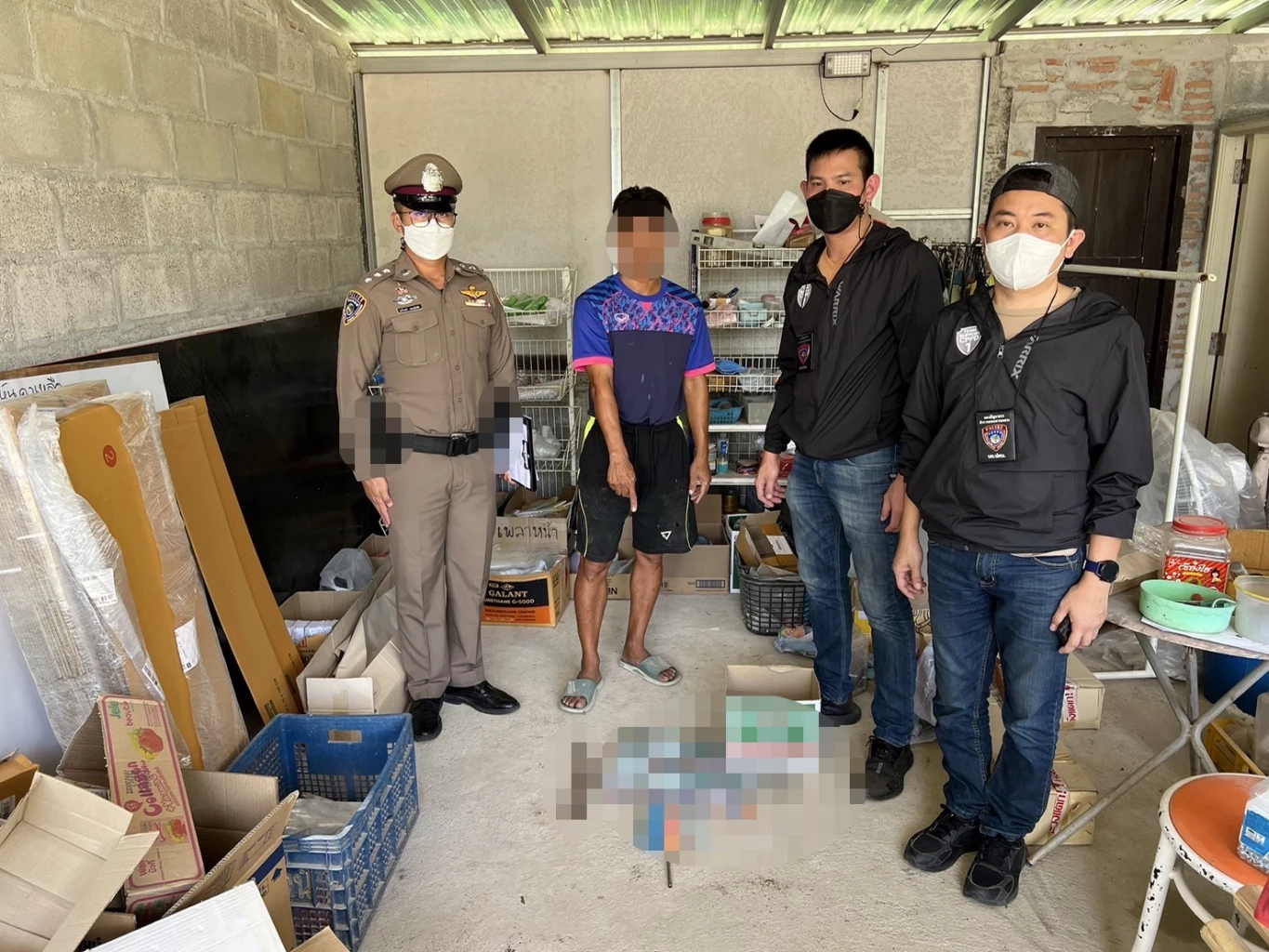 บุกรวบ หนุ่มคอนหวันผลิตปืนพีวีซีอัดแก๊ส ขายออนไลน์