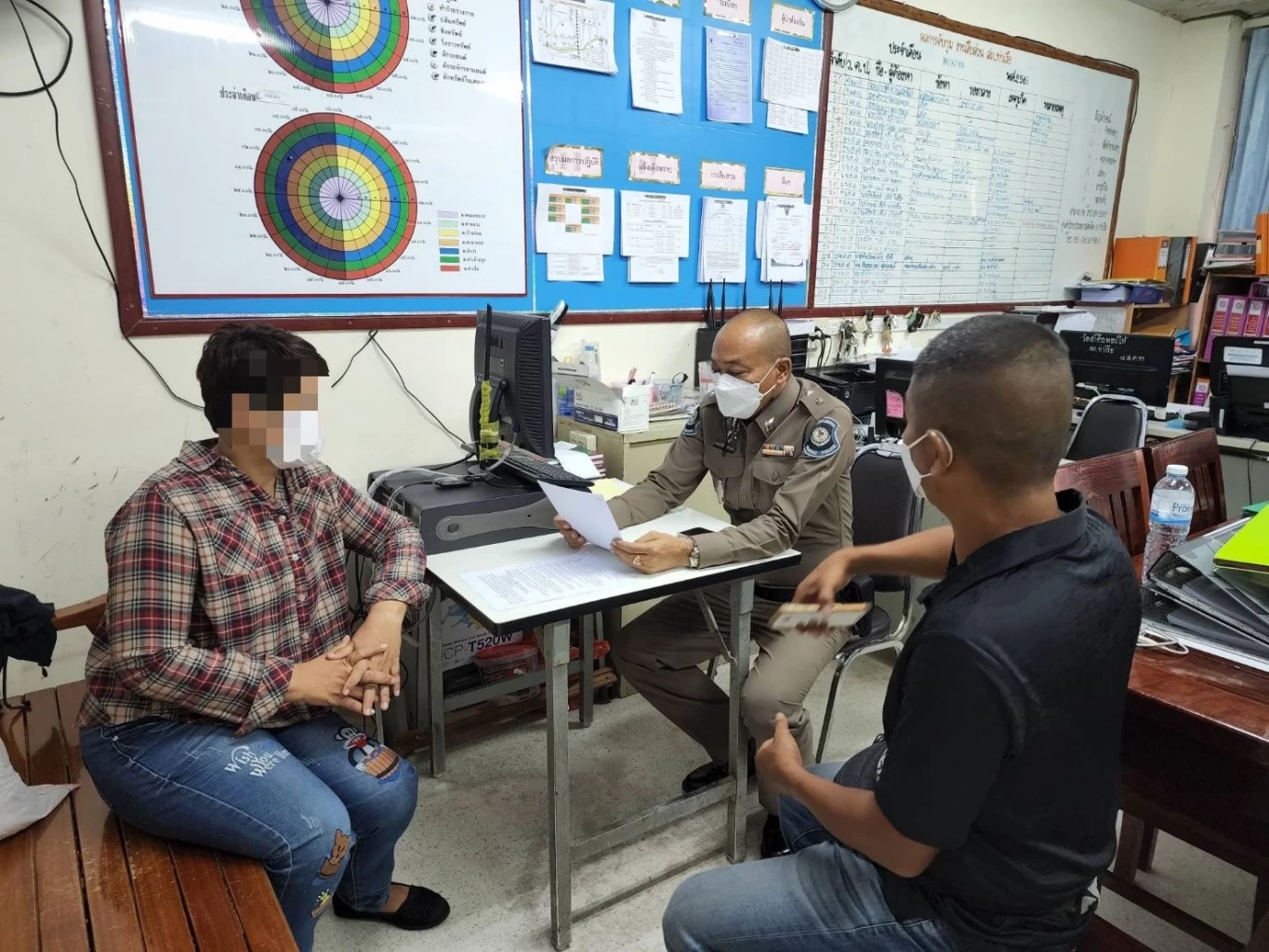 รวบ "ปลัด ญ อยุธยา" หลอกรีดเงิน ค่าสอบเข้า อบต.