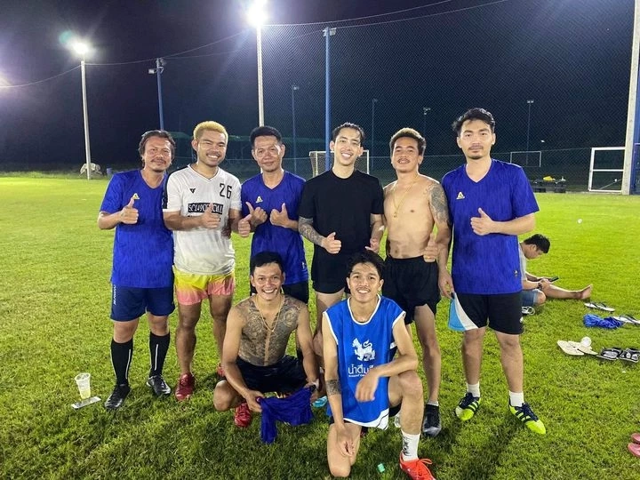 Jack WC - เบิ้ล ปทุมราช และแก๊งเพื่อน ๆ